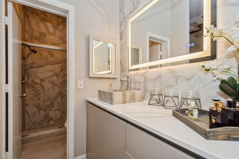 Image 19 of 37 For 4485 Carambola Cir  27322