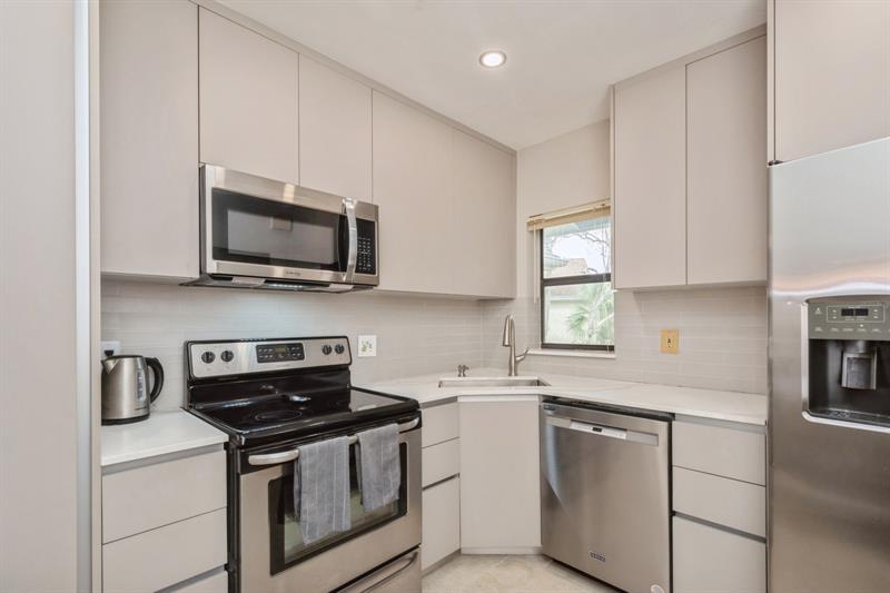 Image 8 of 37 For 4485 Carambola Cir  27322