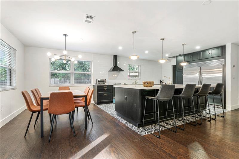 Image 7 of 21 For 5840 37th Ave