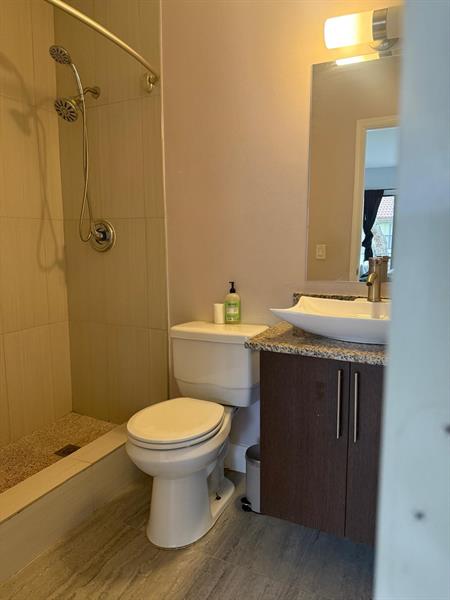 Image 14 of 21 For 11596 45th St  4