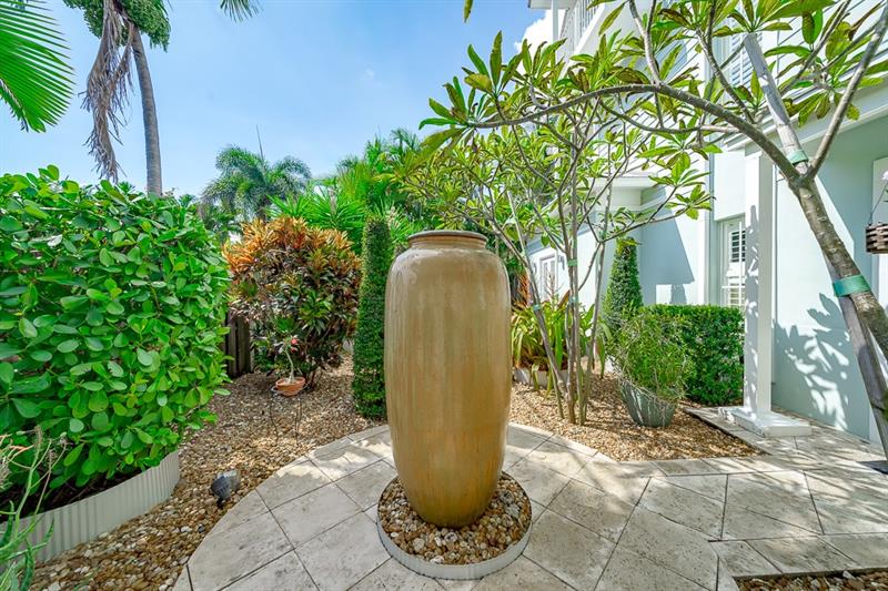 Image 42 of 51 For 1112 17th Way  1112