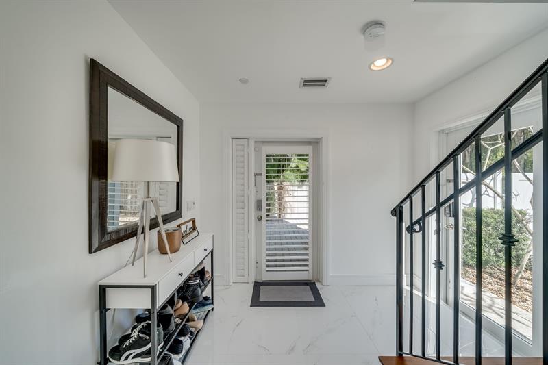 Image 7 of 51 For 1112 17th Way  1112