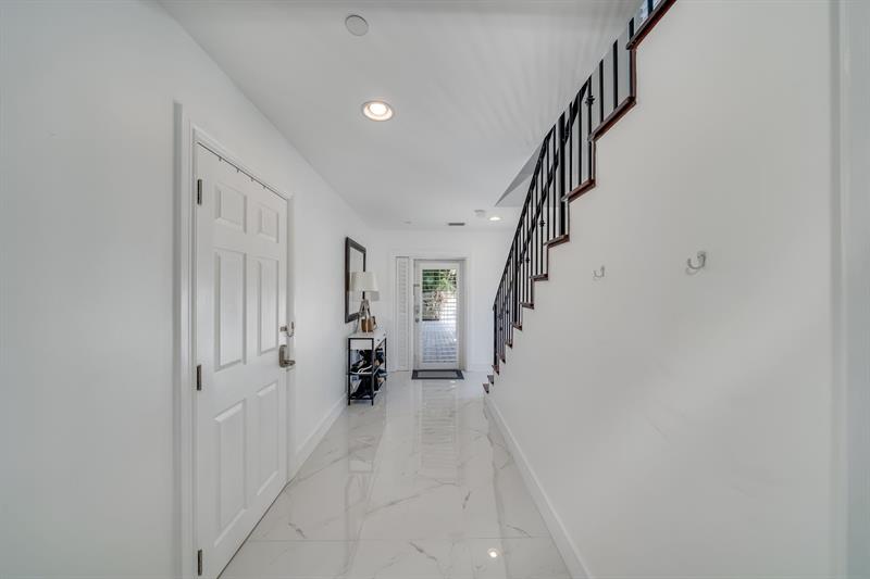 Image 8 of 51 For 1112 17th Way  1112