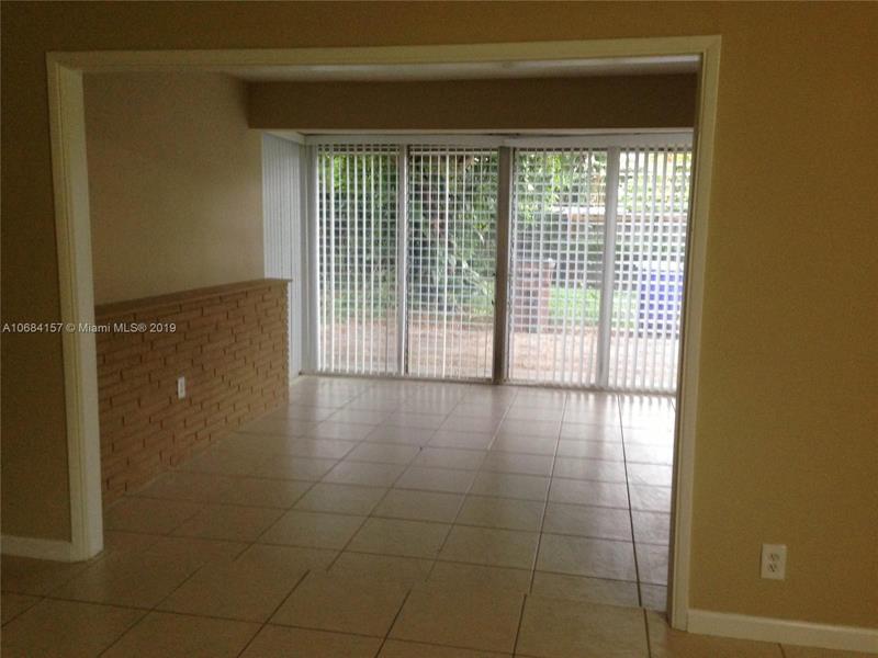 Image 4 of 10 For 1325 1st Ter