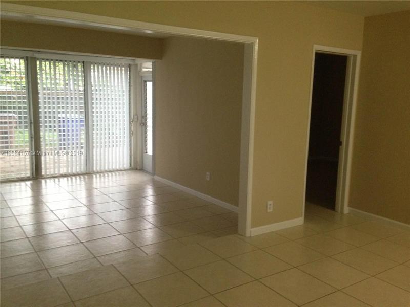 Image 9 of 10 For 1325 1st Ter