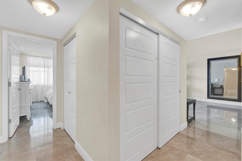 Image 22 of 35 For 1980 Ocean Dr 10h