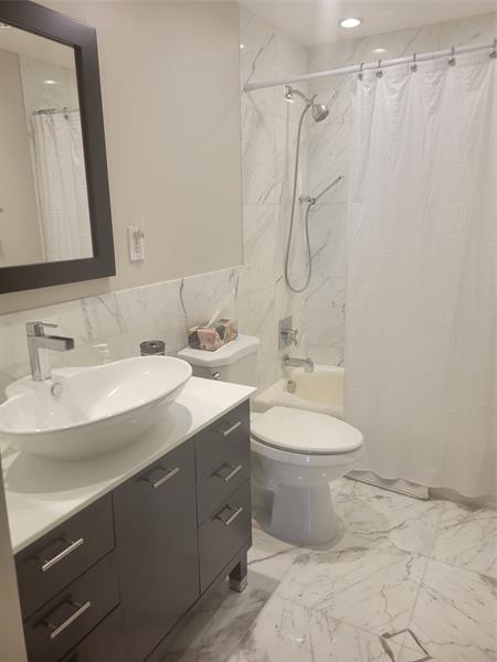 Image 15 of 25 For 19370 Collins Ave 1218