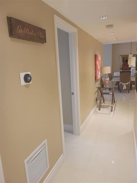 Image 21 of 25 For 19370 Collins Ave 1218