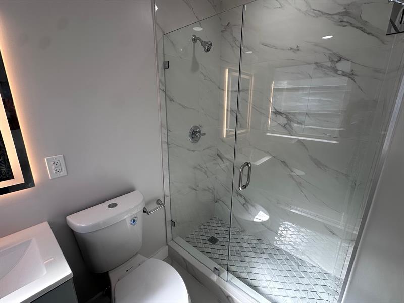 Image 11 of 20 For 40 48th St  