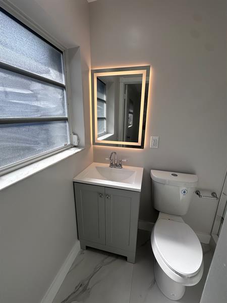 Image 12 of 20 For 40 48th St  