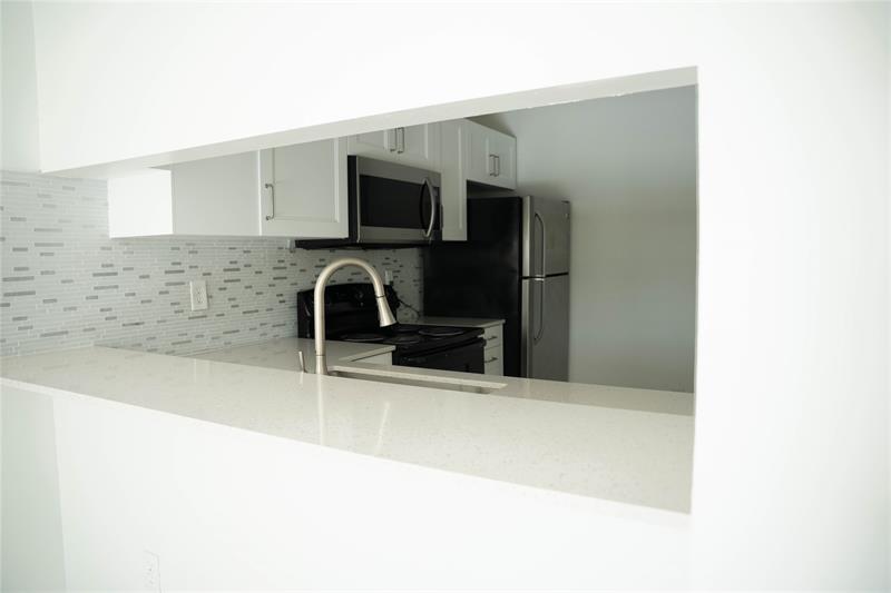 Image 4 of 12 For 11680 39th St