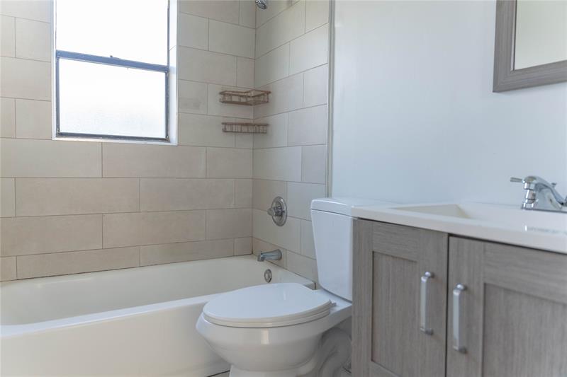 Image 8 of 12 For 11680 39th St