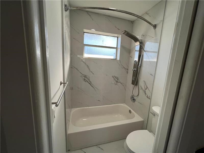 Image 15 of 25 For 1975 135th St  3r