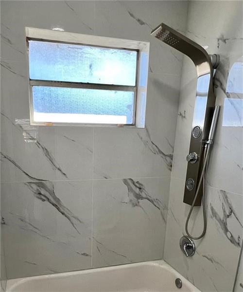 Image 17 of 25 For 1975 135th St  3r