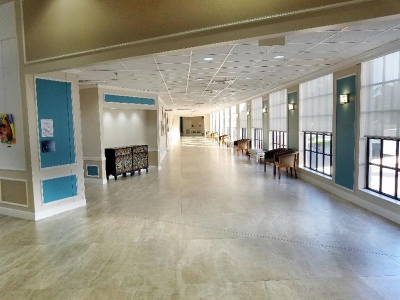 Image 43 of 53 For 1081 Westbury H 1081