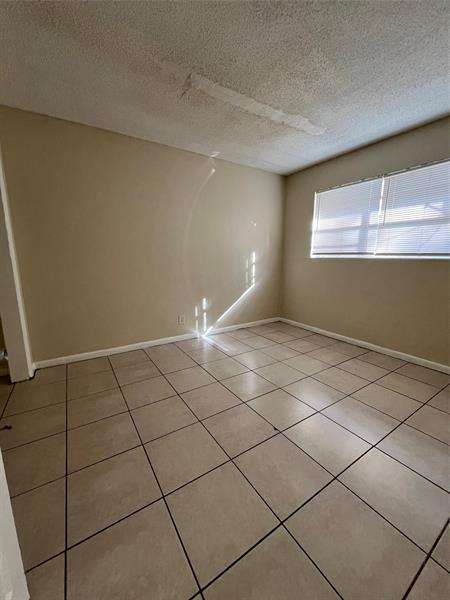 Image 4 of 10 For 437 9th Ave 2