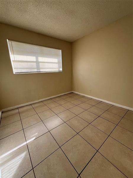 Image 7 of 10 For 437 9th Ave 2