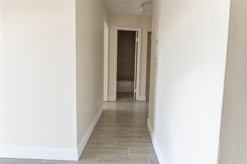 Image 3 of 9 For 11686 39th Street