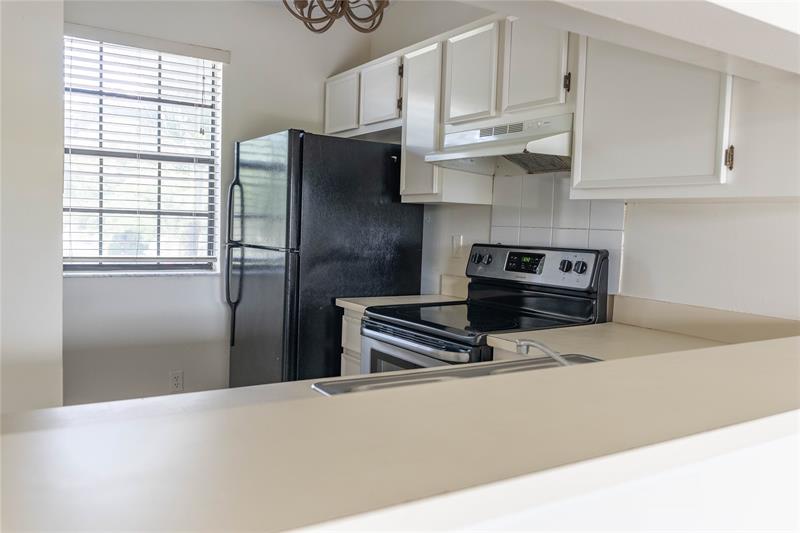 Image 4 of 9 For 11686 39th Street