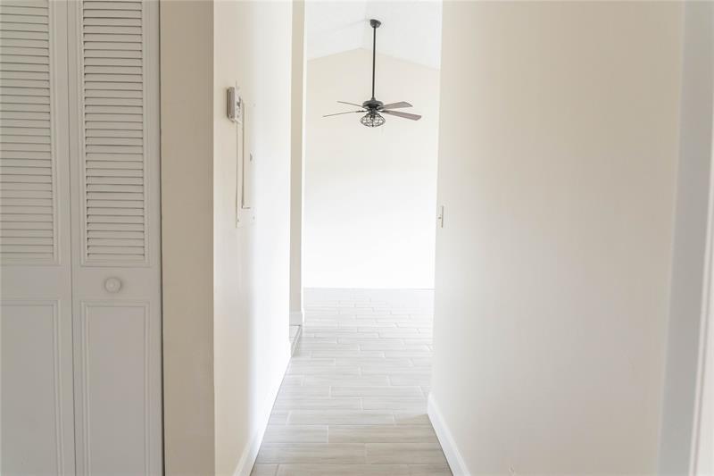 Image 6 of 9 For 11686 39th Street