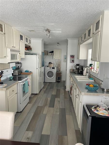 Image 7 of 16 For 8640 16th Ct