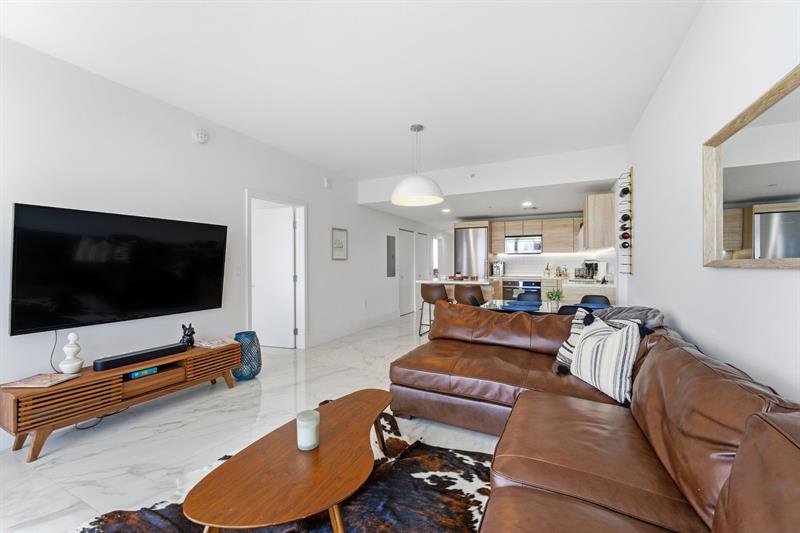 Image 14 of 50 For 16385 Biscayne Blvd 2516