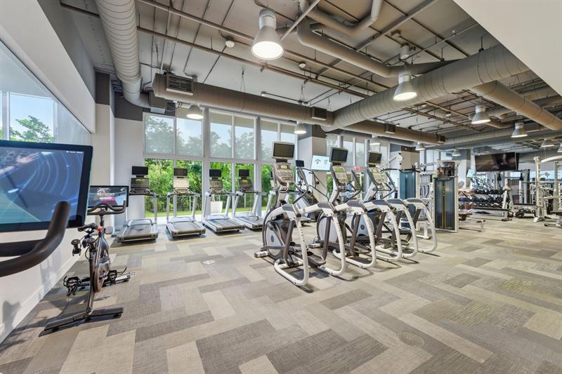 Image 39 of 50 For 16385 Biscayne Blvd 2516