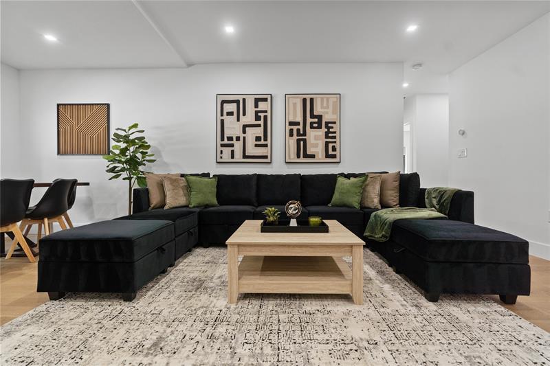 Image 14 of 61 For 1561 23rd Ave