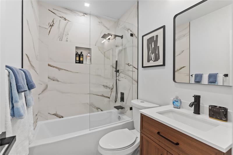 Image 21 of 61 For 1561 23rd Ave