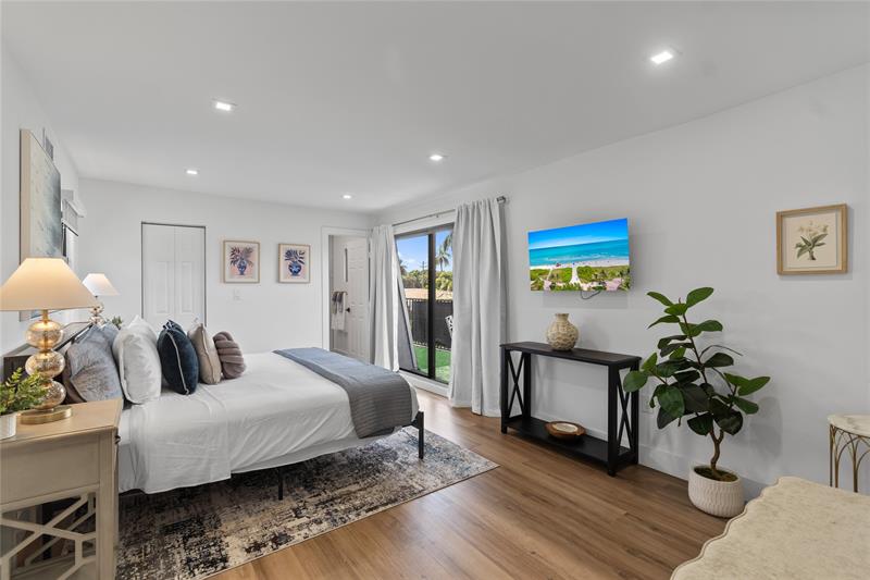 Image 27 of 61 For 1561 23rd Ave