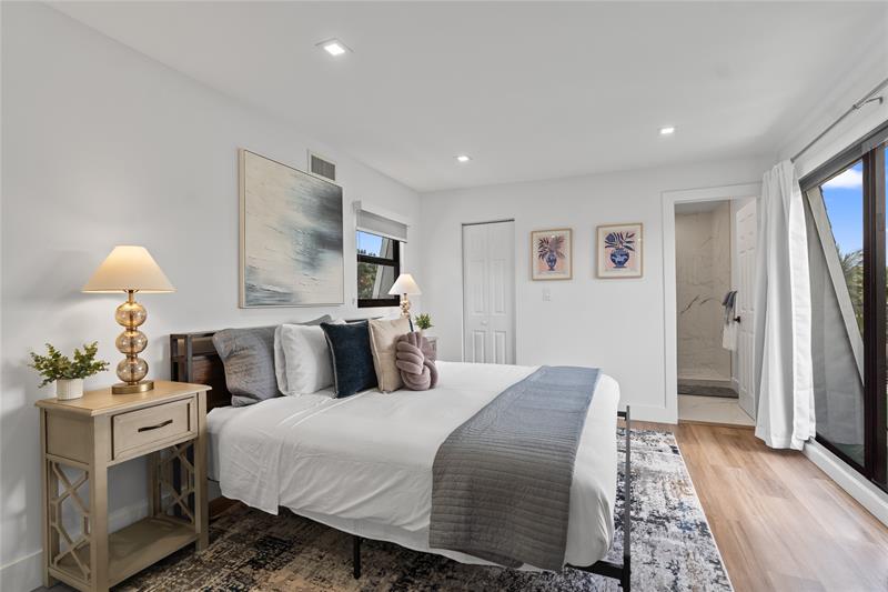 Image 28 of 61 For 1561 23rd Ave