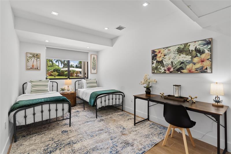 Image 41 of 61 For 1561 23rd Ave