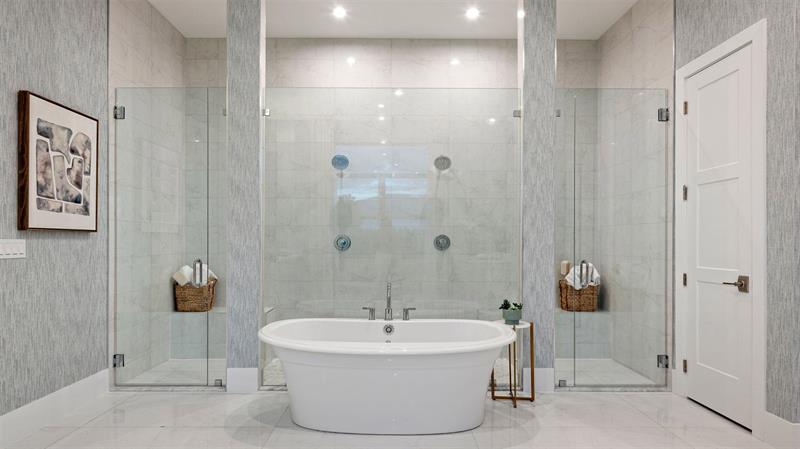 Image 17 of 38 For 12921 Shinnecock Drive