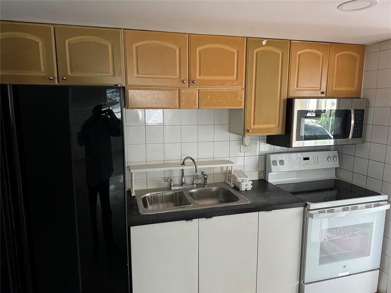 Details for 304 4th Ave  , Hallandale Beach, FL 33009