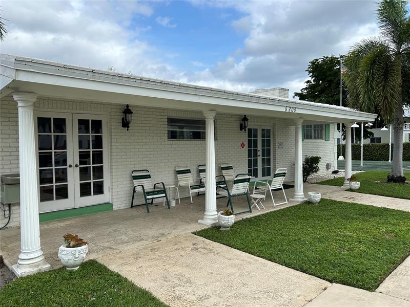 Image 4 of 13 For 1851 62nd St  501