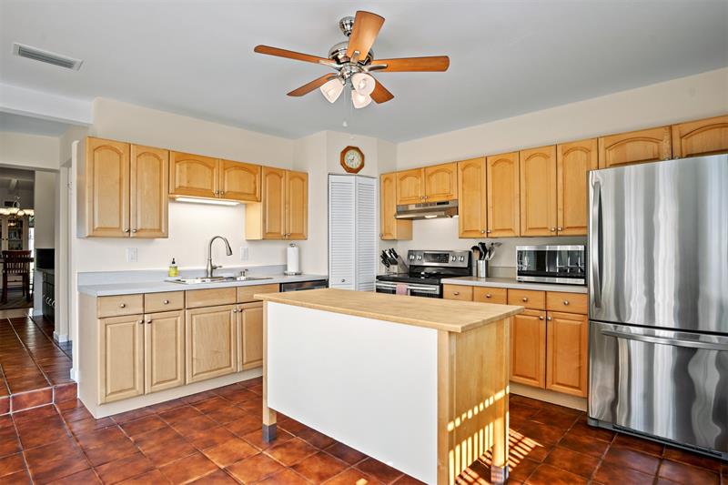 Image 15 of 26 For 2555 Nassau Ln