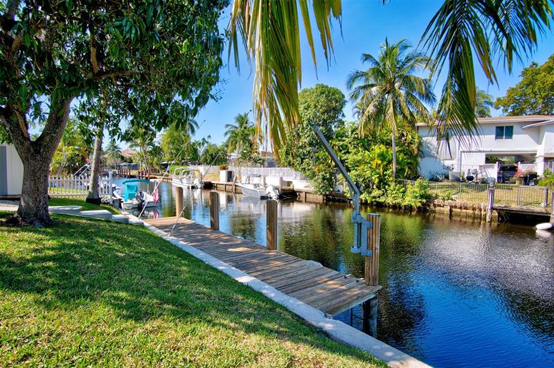 Image 21 of 26 For 2555 Nassau Ln