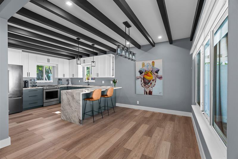 Image 10 of 58 For 2224 6th Ter