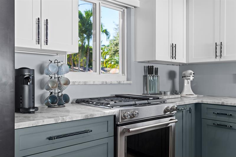 Image 11 of 58 For 2224 6th Ter