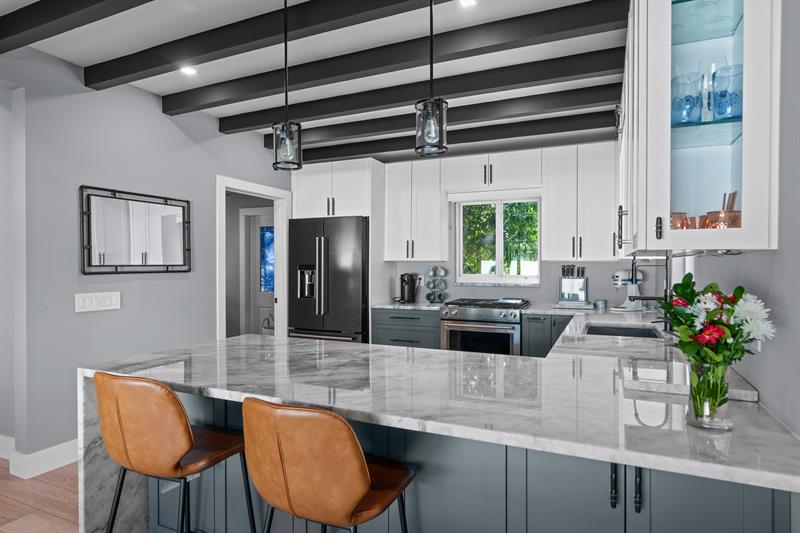 Image 18 of 58 For 2224 6th Ter