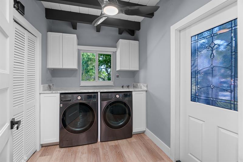 Image 19 of 58 For 2224 6th Ter