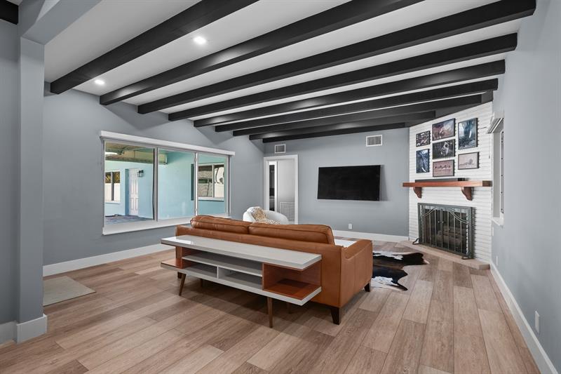 Image 22 of 58 For 2224 6th Ter