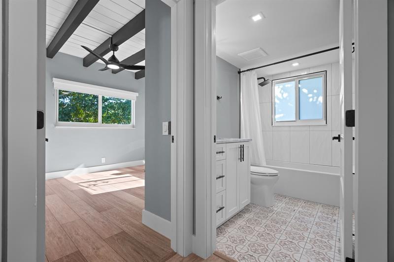 Image 27 of 58 For 2224 6th Ter