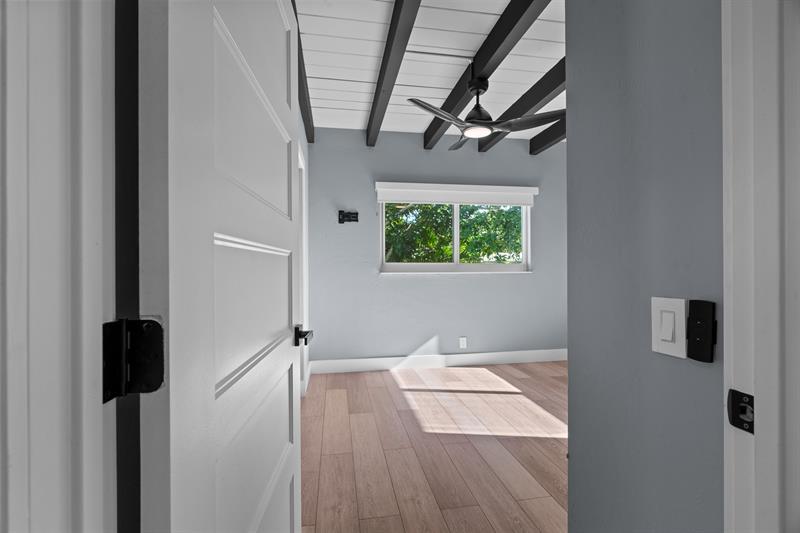 Image 30 of 58 For 2224 6th Ter