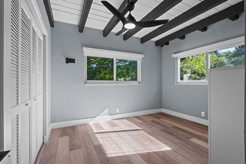 Image 31 of 58 For 2224 6th Ter