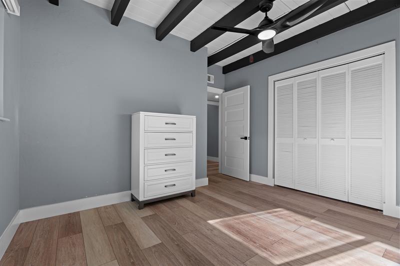 Image 32 of 58 For 2224 6th Ter