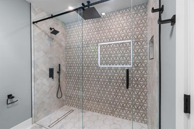 Image 41 of 58 For 2224 6th Ter