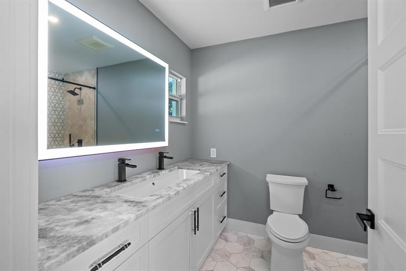 Image 7 of 58 For 2224 6th Ter