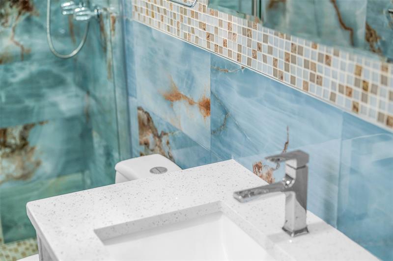 Image 18 of 38 For 11450 32nd Pl