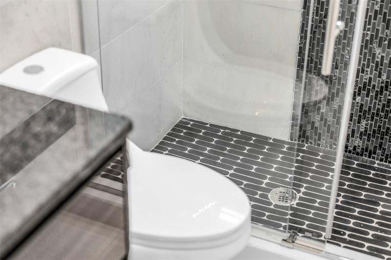 Image 22 of 38 For 11450 32nd Pl